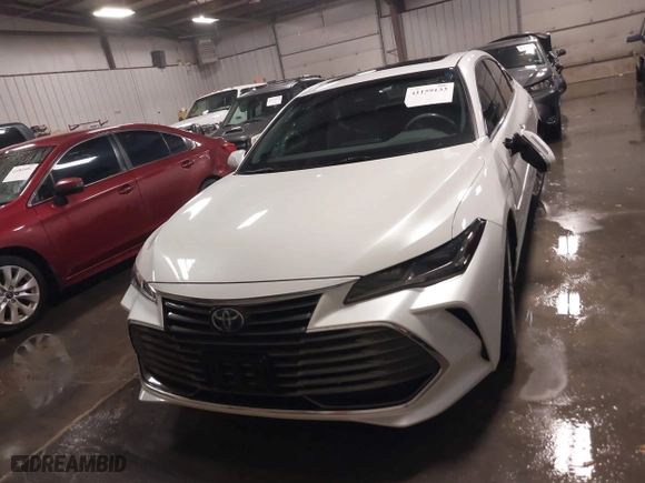 2020 Toyota Avalon Hybrid Limited with VIN 4T1D21FBXLU017732, listed as a IAAI auction lot 41159133 with 44,864 mi miles. Bid and sale history available at carsss.com. Image 12.