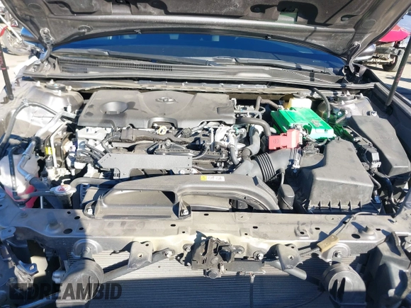 2018 Toyota Camry LE z VIN 4T1B11HK0JU546451, wystawiony jako IAAI lot #41054832 z przebiegiem 35 660 mil mil oraz . Historia ofert i sprzedaży dostępna na DreamBid. Obrazek 10.