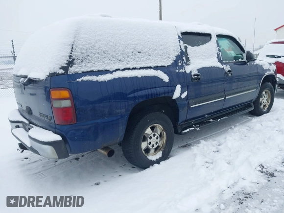 2002 Chevrolet Suburban LS with VIN 1GNFK16Z62J141868, listed as a IAAI auction lot 41534100 with 184,961 mi miles. Bid and sale history available at carsss.com. Image 4.