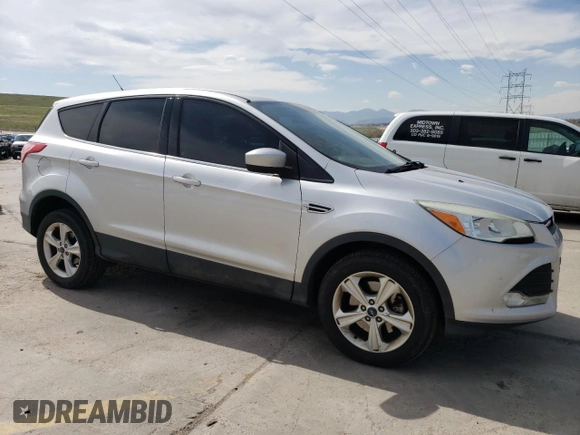 2013 Ford Escape SE with VIN 1FMCU9G99DUA46933, listed as a Copart auction lot 52205435 with 122,511 mi miles and Clean Title. Bid and sale history available at carsss.com. Image 4.