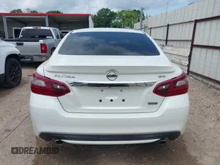 2018 Nissan Altima SV with VIN 1N4AL3AP7JC276268, listed as a IAAI auction lot 42166837 with 95,158 mi miles and . Bid and sale history available at carsss.com. Image 16.