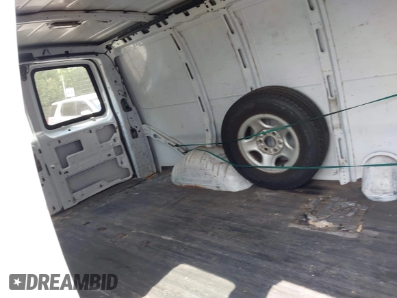 2005 Chevrolet Express Cargo with VIN 1GCFG15X151253802, listed as a IAAI auction lot 42618397 with 212,370 mi miles and . Bid and sale history available at DreamBid. Image 8.