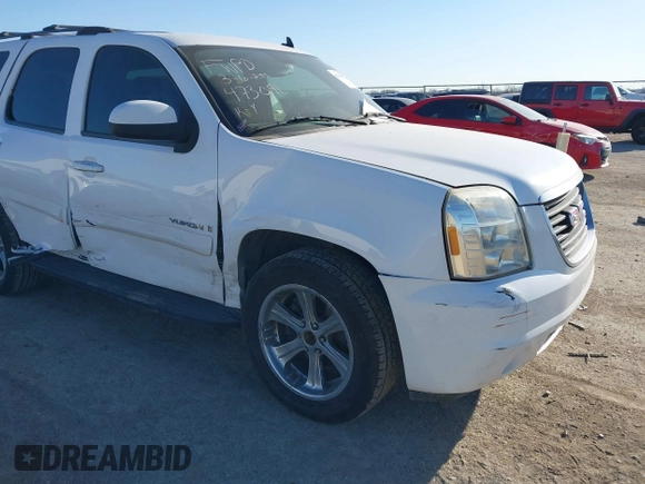 2007 GMC Yukon SLT with VIN 1GKFC13J77R131223, listed as a IAAI auction lot 41764977 with 1 mi miles. Bid and sale history available at carsss.com. Image 6.