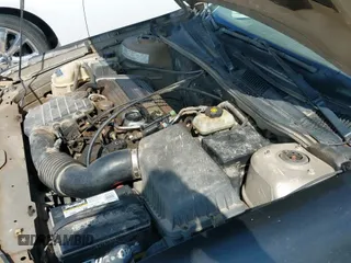 2005 Chevrolet Malibu Classic z VIN 1G1ND52F15M204808, wystawiony jako IAAI lot #42416889 z przebiegiem 201 485 mil mil oraz . Historia ofert i sprzedaży dostępna na DreamBid. Obrazek 12.