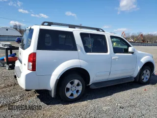 2007 Nissan Pathfinder SE with VIN 5N1AR18W27C608017, listed as a Copart auction lot 48238565 with 153,722 mi miles and Salvage Title. Bid and sale history available at carsss.com. Image 3.