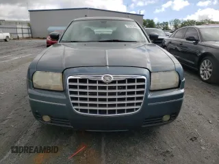 2006 Chrysler 300 Touring z VIN 2C3KA53G66H405462, wystawiony jako Copart lot #55913485 z przebiegiem 138 369 mil mil oraz Szkoda całkowita • Salvage title. Historia ofert i sprzedaży dostępna na DreamBid. Obrazek 5.