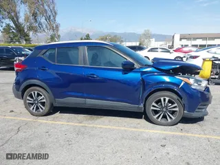 2020 Nissan Kicks SV with VIN 3N1CP5CV1LL501082, listed as a IAAI auction lot 41691787 with 81,753 mi miles. Bid and sale history available at carsss.com. Image 14.