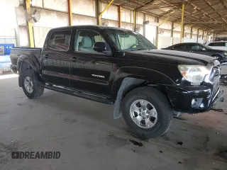 2015 Toyota Tacoma z VIN 3TMLU4EN9FM192716, wystawiony jako Copart lot #61462045 z przebiegiem 103 240 mil mil oraz Szkoda całkowita • Salvage title. Historia ofert i sprzedaży dostępna na DreamBid. Obrazek 4.