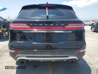 2019 Lincoln MKC Reserve with VIN 5LMCJ3C92KUL30300, listed as a Copart auction lot 61103295 with 42,680 mi miles and Salvage title. Bid and sale history available at DreamBid. Image 6.