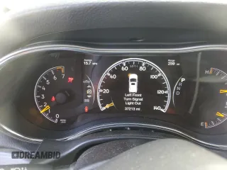 2022 Jeep Grand Cherokee Laredo X with VIN 1C4RJFAG1NC116008, listed as a Copart auction lot 51390785 with 37,213 mi miles and Salvage title. Bid and sale history available at DreamBid. Image 9.