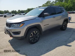 2019 Jeep Compass Trailhawk z VIN 3C4NJDDB2KT667874, wystawiony jako Copart lot #60784475 z przebiegiem 82 426 mil mil oraz Szkoda całkowita • Salvage title. Historia ofert i sprzedaży dostępna na DreamBid. Obrazek 1.