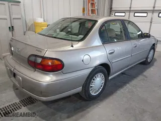 2000 Chevrolet Malibu with VIN 1G1ND52J0Y6308252, listed as a IAAI auction lot 40875689 with 225,110 mi miles. Bid and sale history available at carsss.com. Image 4.