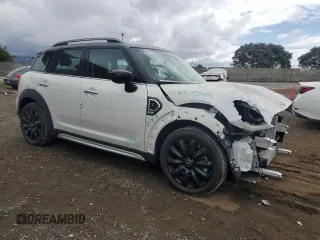 2024 MINI Countryman Cooper S with VIN WMZ53BR06R3S21724, listed as a Copart auction lot 72474044 with 3,724 mi miles and Salvage Title. Bid and sale history available at carsss.com. Image 4.