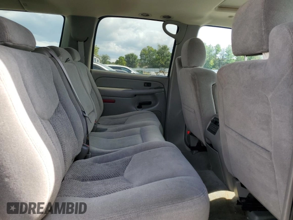 2005 Chevrolet Suburban LS with VIN 3GNFK16Z05G252745, listed as a Copart auction lot 71750854 with 149,885 mi miles and Salvage Title. Bid and sale history available at carsss.com. Image 11.