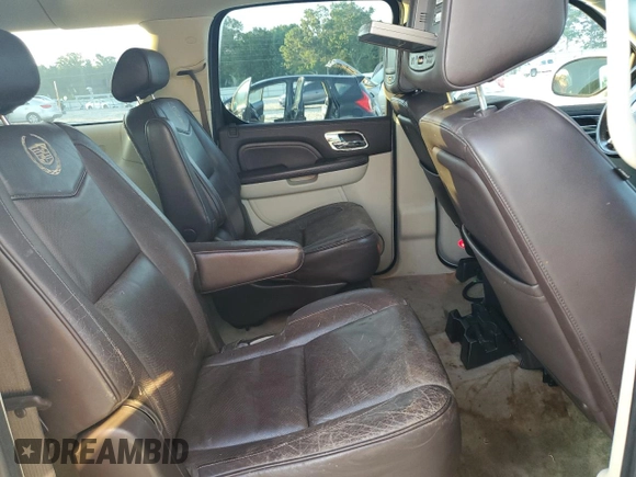 2010 Cadillac Escalade z VIN 1GYUCKEF1AR285882, wystawiony jako Copart lot #84595804 z przebiegiem 225 775 mil mil oraz Nie do naprawy • Non repairable. Historia ofert i sprzedaży dostępna na DreamBid. Obrazek 11.