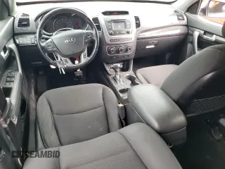 2014 Kia Sorento LX with VIN 5XYKTDA79EG528348, listed as a Copart auction lot 47829615 with 164,087 mi miles and Clean Title. Bid and sale history available at carsss.com. Image 8.