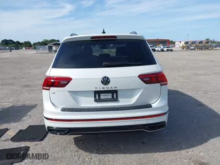 2023 Volkswagen Tiguan SE R-Line Black with VIN 3VVCB7AX0PM090710, listed as a IAAI auction lot 41256904 with 12,819 mi miles. Bid and sale history available at carsss.com. Image 16.