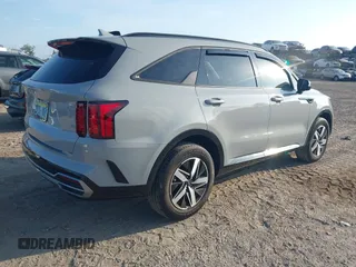 2023 Kia Sorento EX z VIN 5XYRH4LF9PG205862, wystawiony jako IAAI lot #42308924 z przebiegiem 19 433 mil mil oraz . Historia ofert i sprzedaży dostępna na DreamBid. Obrazek 4.