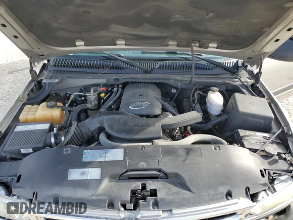 2004 Chevrolet Suburban LS with VIN 3GNEC16Z94G327398, listed as a Copart auction lot 88210895 with 254,365 mi miles and Salvage Title. Bid and sale history available at carsss.com. Image 12.