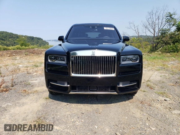 2022 Rolls-Royce Cullinan z VIN SLATV4C09NU214462, wystawiony jako Copart lot #70713624 z przebiegiem 9 904 mil mil oraz Szkoda całkowita • Salvage title. Historia ofert i sprzedaży dostępna na DreamBid. Obrazek 5.