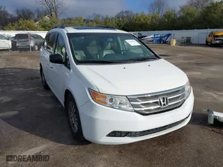 2013 Honda Odyssey EX-L with VIN 5FNRL5H68DB044937, listed as a IAAI auction lot 41196364 with 145,899 mi miles. Bid and sale history available at carsss.com. Image 1.