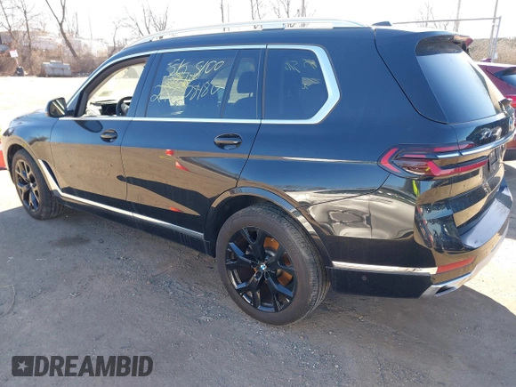 2023 BMW X7 xDrive40i z VIN 5UX23EM04P9P86560, wystawiony jako IAAI lot #41284910 z przebiegiem 13 661 mil mil oraz . Historia ofert i sprzedaży dostępna na DreamBid. Obrazek 3.