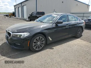 2018 BMW 5 Series 530i xDrive with VIN WBAJA7C56JWA71638, listed as a Copart auction lot 53943275 with 113,076 mi miles and Salvage Title. Bid and sale history available at carsss.com. Image 1.