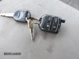 2006 Ford F-150 XLT с VIN 1FTPX14596NA08700, выставлен на аукционе IAAI как лот 42608279 с пробегом 2 160 165 миль миль и . История ставок и продаж доступна на DreamBid. Изображение 11.