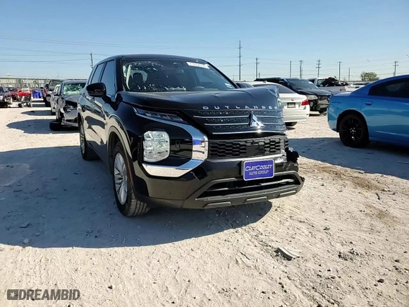 2024 Mitsubishi Outlander ES with VIN JA4J4UA88RZ016339, listed as a Copart auction lot 71032654 with 10,004 mi miles and Salvage Title. Bid and sale history available at carsss.com. Image 12.