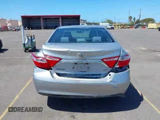 2016 Toyota Camry XLE with VIN 4T1BF1FK4GU148625, listed as a IAAI auction lot 41742421 with 88,582 mi miles. Bid and sale history available at carsss.com. Image 16.