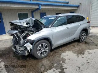 2021 Toyota Highlander XLE with VIN 5TDGZRAH2MS535041, listed as a Copart auction lot 59042245 with Not provided miles and Salvage title. Bid and sale history available at DreamBid. Image 1.