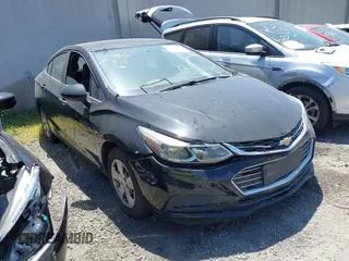 2017 Chevrolet Cruze LS with VIN 1G1BC5SM9H7196027, listed as a IAAI auction lot 41236365 with 149,746 mi miles and . Bid and sale history available at DreamBid. Image 1.