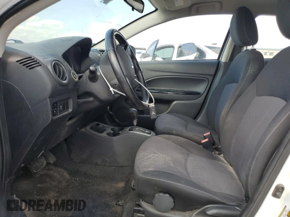 2017 Mitsubishi Mirage SE z VIN ML32A4HJ4HH005082, wystawiony jako Copart lot #56190445 z przebiegiem 114 177 mil mil oraz Szkoda całkowita • Salvage title. Historia ofert i sprzedaży dostępna na DreamBid. Obrazek 7.