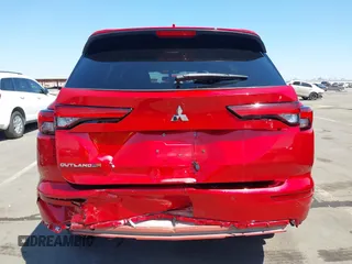 2024 Mitsubishi Outlander ES z VIN JA4J3UA85RZ034199, wystawiony jako IAAI lot #42000755 z przebiegiem 14 160 mil mil oraz . Historia ofert i sprzedaży dostępna na DreamBid. Obrazek 16.