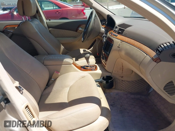 2003 Mercedes-Benz S-Class 4.3L with VIN WDBNG70J73A377067, listed as a IAAI auction lot 42137032 with 122,938 mi miles. Bid and sale history available at carsss.com. Image 5.