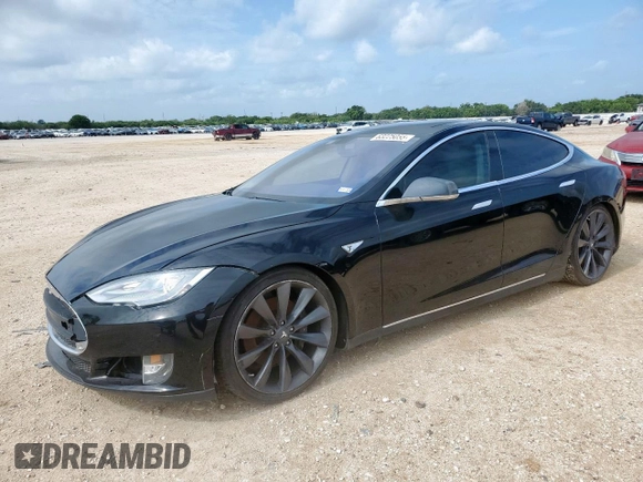 2013 Tesla Model S Performance z VIN 5YJSA1CP2DFP13199, wystawiony jako Copart lot #63225055 z przebiegiem Nie podano mil oraz Czysty tytuł • Clean title. Historia ofert i sprzedaży dostępna na DreamBid. Obrazek 1.