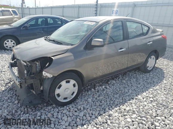 2012 Nissan Versa SV z VIN 3N1CN7AP1CL879134, wystawiony jako Copart lot #43001045 z przebiegiem 88 154 mil mil oraz Szkoda całkowita • Salvage title. Historia ofert i sprzedaży dostępna na DreamBid. Obrazek 1.