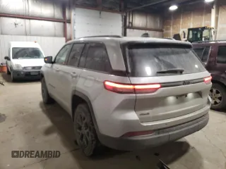 2024 Jeep Grand Cherokee Laredo с VIN 1C4RJHAG9RC123385, выставлен на аукционе Copart как лот 83074564 с пробегом 3 442 миль миль и Списание • Salvage title. История ставок и продаж доступна на DreamBid. Изображение 2.