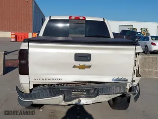 2015 Chevrolet Silverado 1500 High Country with VIN 3GCUKTEC9FG167929, listed as a IAAI auction lot 41668399 with 220,194 mi miles. Bid and sale history available at carsss.com. Image 16.