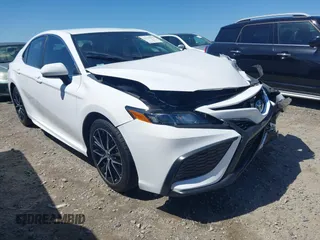 2023 Toyota Camry SE z VIN 4T1G11AK2PU800962, wystawiony jako IAAI lot #42134456 z przebiegiem 39 128 mil mil oraz . Historia ofert i sprzedaży dostępna na DreamBid. Obrazek 1.