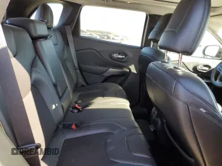 2019 Jeep Cherokee Latitude Plus with VIN 1C4PJLLB5KD479411, listed as a Copart auction lot 47528525 with 76,478 mi miles and Salvage Title. Bid and sale history available at DreamBid. Image 10.