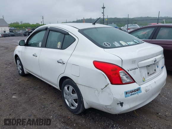 2012 Nissan Versa SV с VIN 3N1CN7AP1CL865556, выставлен на аукционе IAAI как лот 42264191 с пробегом 122 481 миль миль и . История ставок и продаж доступна на DreamBid. Изображение 6.