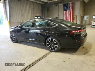 2025 Honda Accord Touring with VIN 1HGCY2F87SA040489, listed as a Copart auction lot 60786325 with 32 mi miles and Salvage title. Bid and sale history available at DreamBid. Image 2.