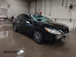 2018 Nissan Altima SV with VIN 1N4AL3AP0JC271008, listed as a IAAI auction lot 41343264 with 96,198 mi miles and . Bid and sale history available at carsss.com. Image 1.