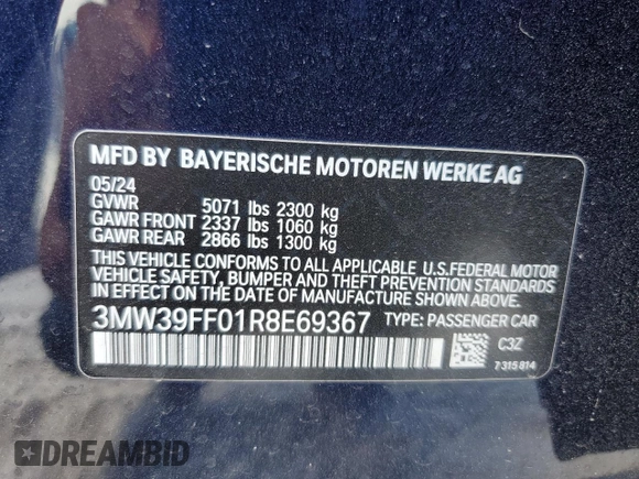 2024 BMW 3 Series 330e with VIN 3MW39FF01R8E69367, listed as a Copart auction lot 67118224 with 1,051 mi miles and Salvage Title. Bid and sale history available at carsss.com. Image 14.