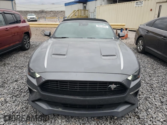 2021 Ford Mustang EcoBoost z VIN 1FATP8UD0M5150323, wystawiony jako Copart lot #49412075 z przebiegiem 62 505 mil mil oraz Szkoda całkowita • Salvage title. Historia ofert i sprzedaży dostępna na DreamBid. Obrazek 5.