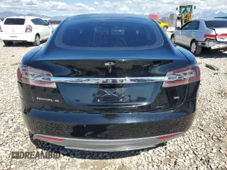 2014 Tesla Model S 60 with VIN 5YJSA1H18EFP34998, listed as a Copart auction lot 55416135 with 229,107 mi miles and Salvage title. Bid and sale history available at DreamBid. Image 6.