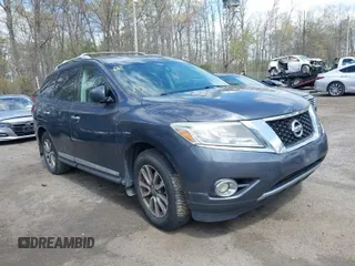 2014 Nissan Pathfinder SL with VIN 5N1AR2MM1EC699532, listed as a IAAI auction lot 42042932 with Not Provided miles. Bid and sale history available at carsss.com. Image 1.
