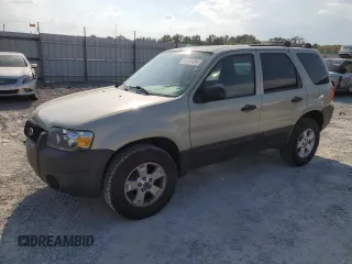 2005 Ford Escape XLT with VIN 1FMYU03115KA43989, listed as a Copart auction lot 69295484 with 160,309 mi miles and Salvage Title. Bid and sale history available at carsss.com. Image 1.