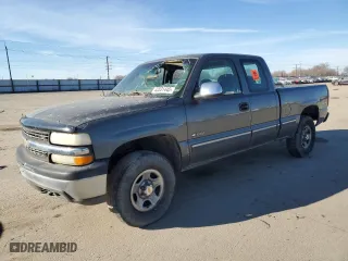 2001 Chevrolet Silverado 1500 LS with VIN 1GCEK19V11E264207, listed as a Copart auction lot 42031445 with 0 mi miles and Clean Title. Bid and sale history available at carsss.com. Image 1.